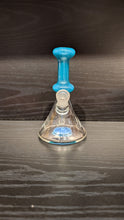 Two Thumbs Color Beaker