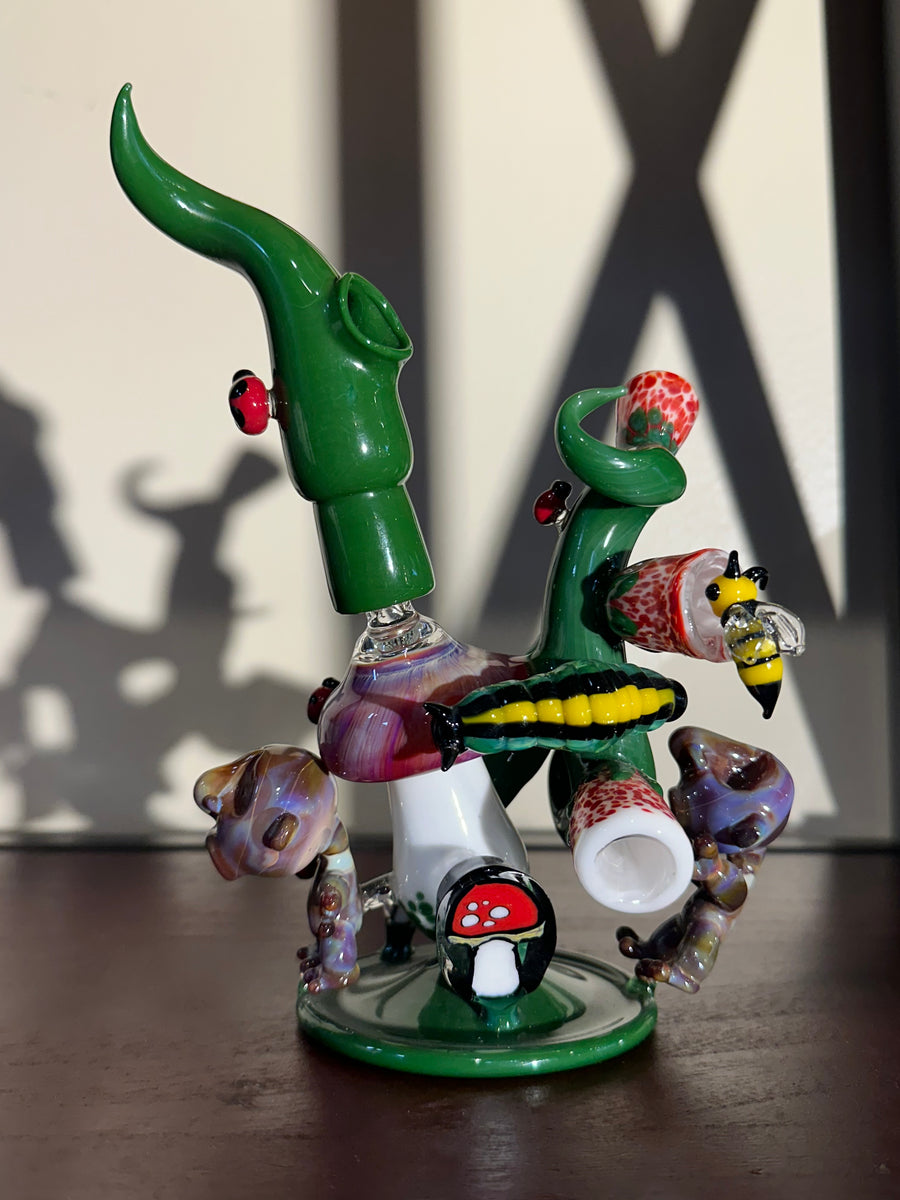 Dr.Gomez x Kennaroo x Glasshopper Rig – Primal Glass
