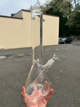 27 Glass Cloudburst 7mm Beaker